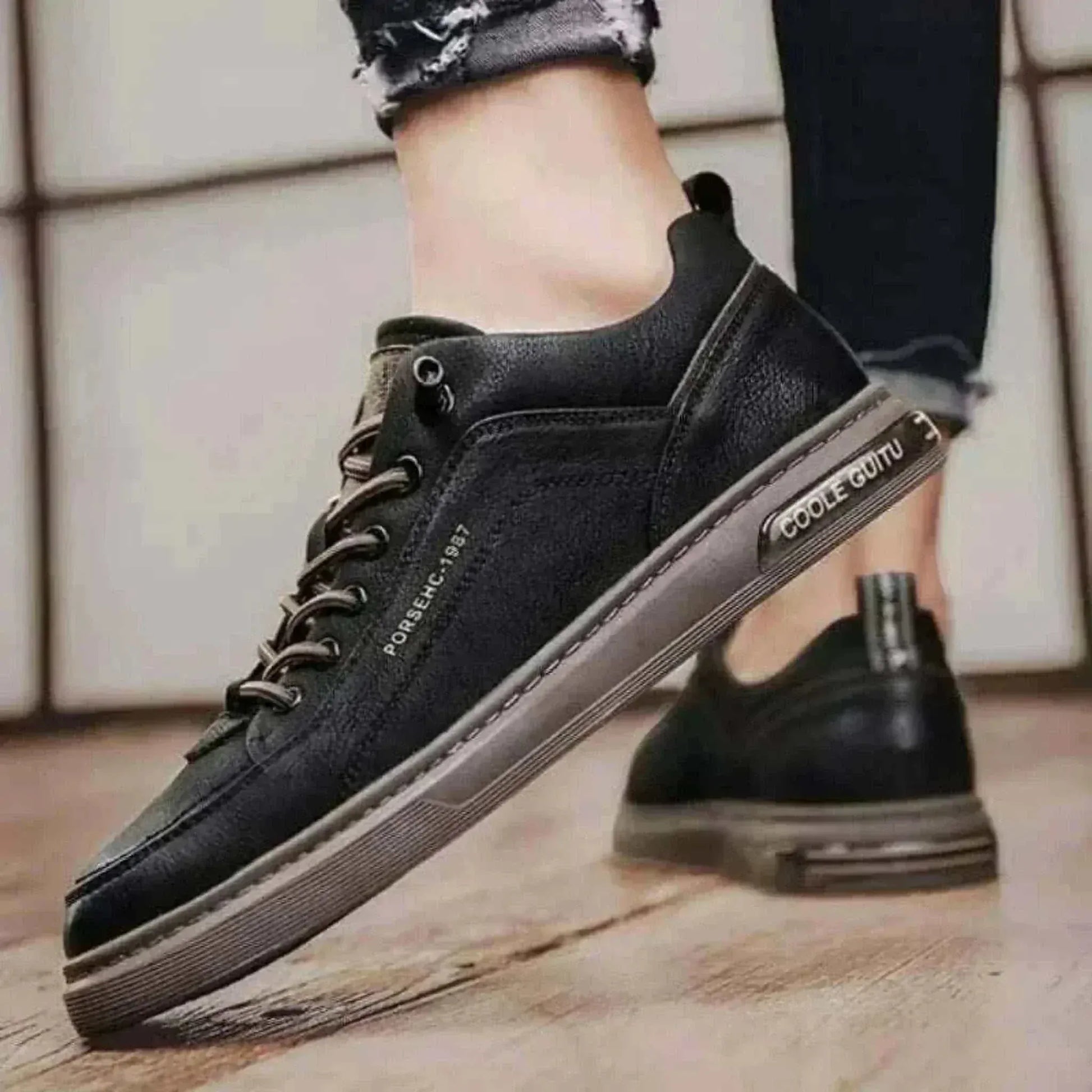 sneaker shop uk offers Outdoor Wild Men's Black Sneakers High End Fashion side view