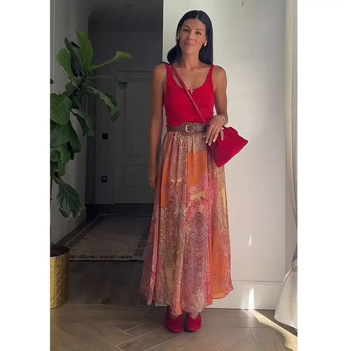 Model Wearing Summer New Skirts Women's 2026 New Fashion Retro Coral Red