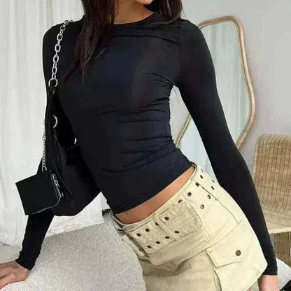 Woman Wearing Black Clothing Long Sleeve T-shirt Slim Fit