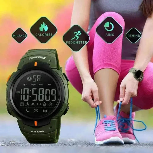 BLUETOOTH SMART WATCH WITH REMOTE CAMERA.