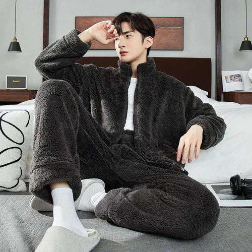 Men Warm Flannel Pajamas Autumn Thicken Long-sleeved Trousers Two-Piece Set Winter Man Pyjamas Loose Comfortable Sleepwear Suit.
