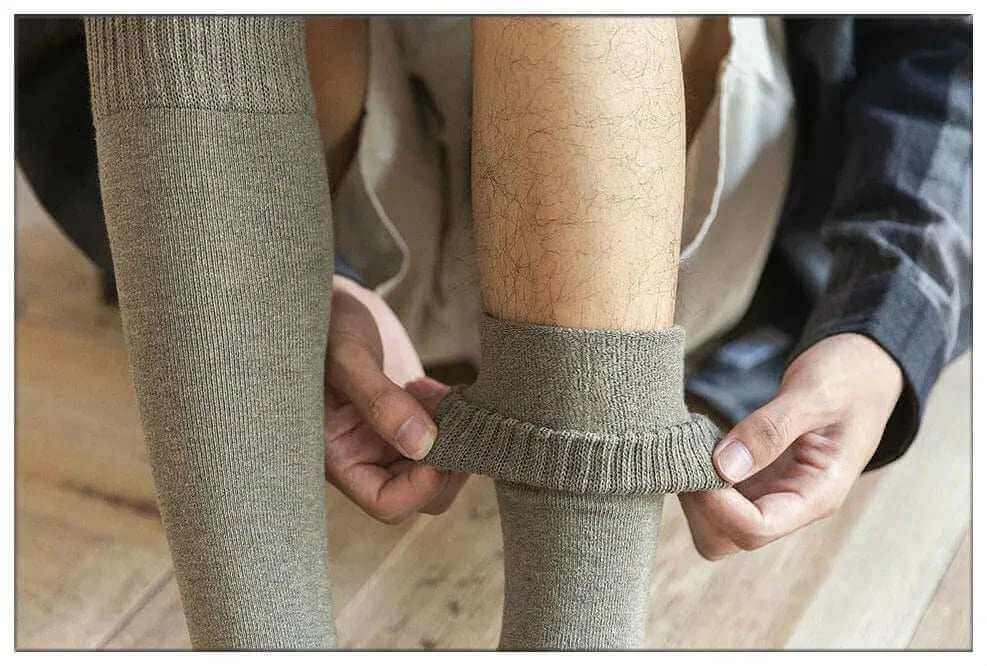Men's Fashion Style Store Winter Men's New High-Grade Thick Warm Solid Color Wool Material Fashion Casual Calf Long Socks 3 Pair